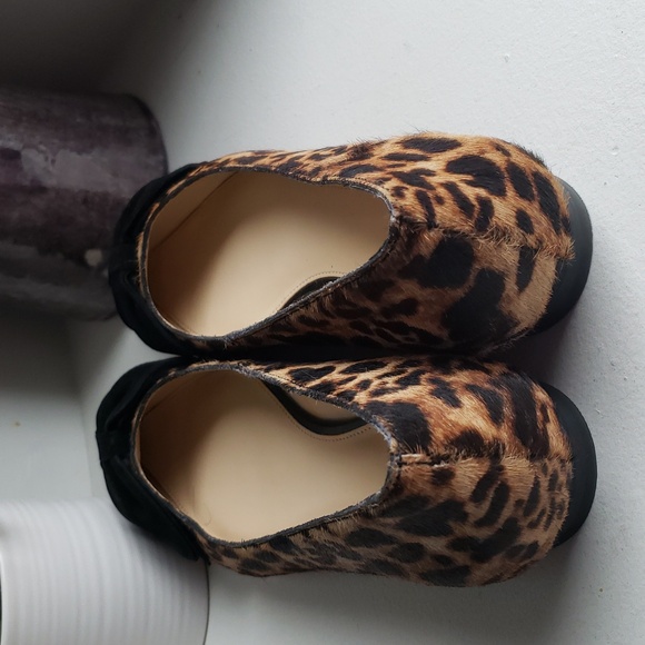 Vince Camuto Pindia Womens Leopard Print Women's Shoes with Black Bow. NWOB - Picture 7 of 15